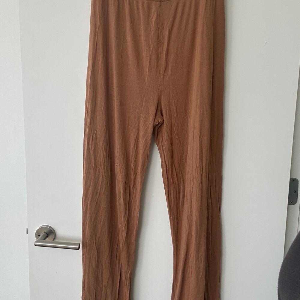 Skims Lounge Set - image 3